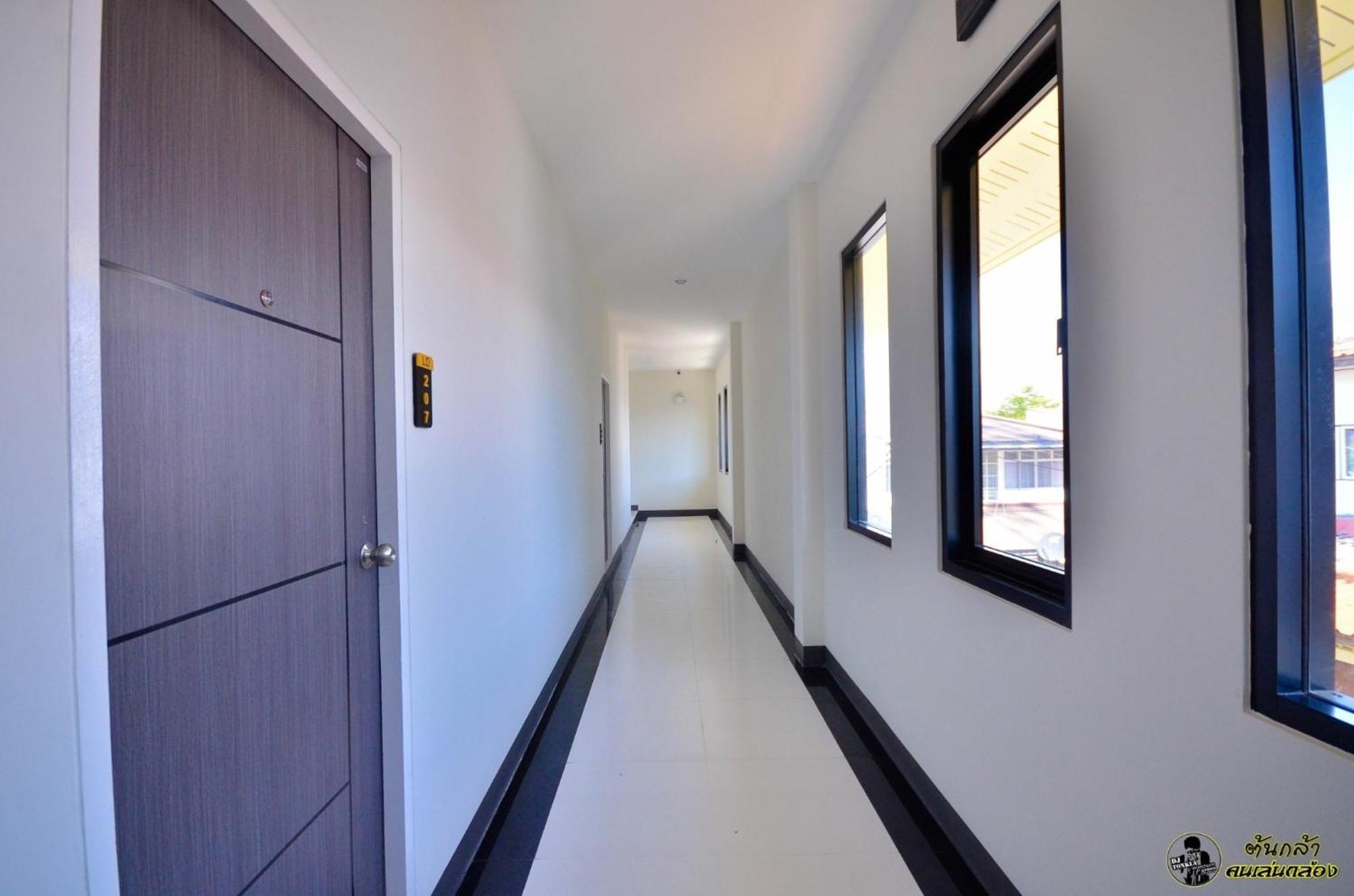 แอ่ว-ดีld Hotel&Residences Ngao Exteriér fotografie
