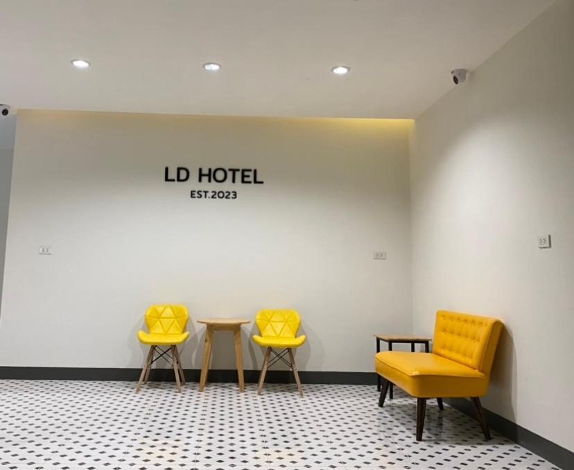 แอ่ว-ดีld Hotel&Residences Ngao Exteriér fotografie